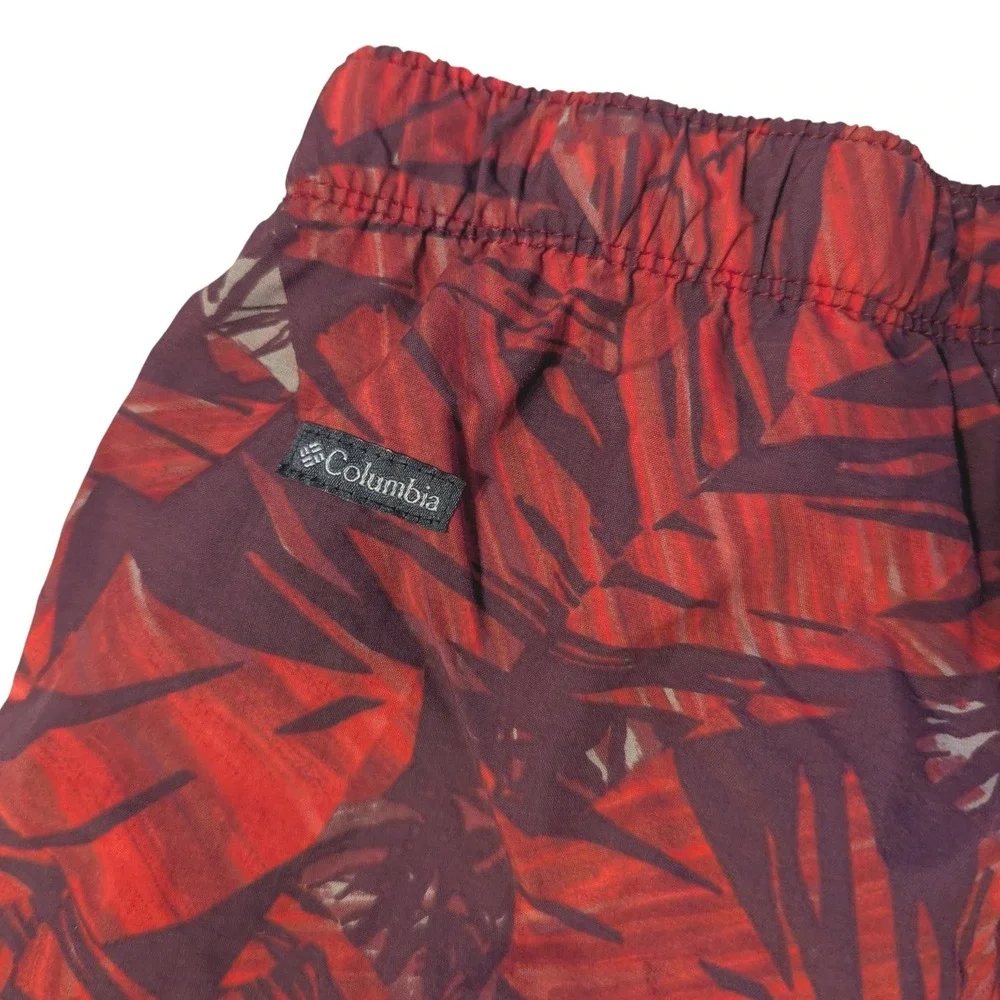 Columbia Omni-Shade Mens Medium Red Tropical Leaf‎ Print Belted Outdoor Shorts